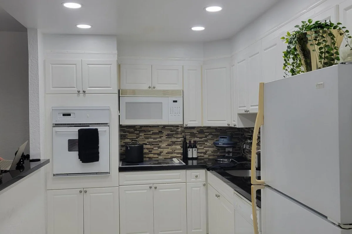 19370 Collins Ave #623, Sunny Isles Beach: photo 1 of 24