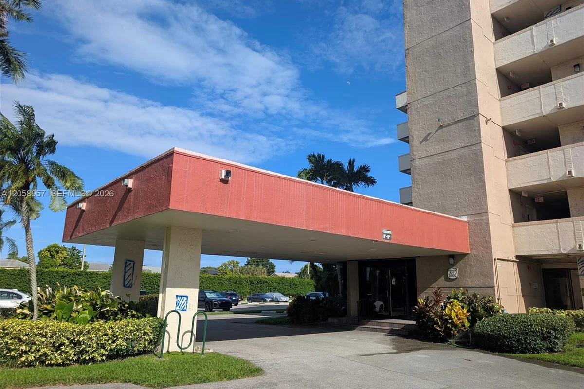 8900 Washington Blvd #505, Pembroke Pines: photo 1 of 16