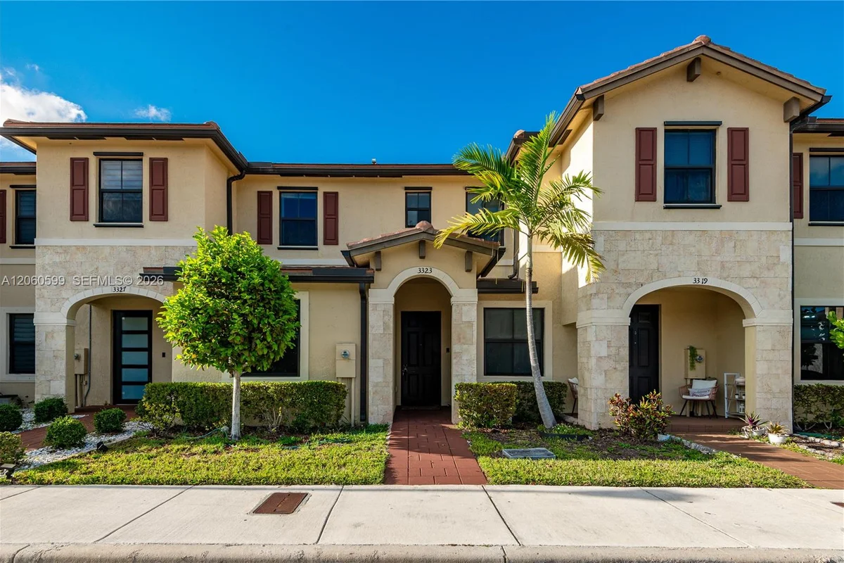 3323 W 106th Ter #NO, Hialeah: photo 1 of 10