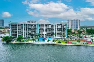 200 Leslie Dr #329, Hallandale Beach: photo 1 of 59