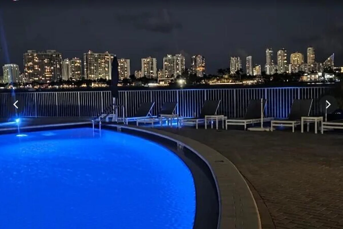 16546 NE 26th Ave #6J, North Miami Beach: photo 1 of 5
