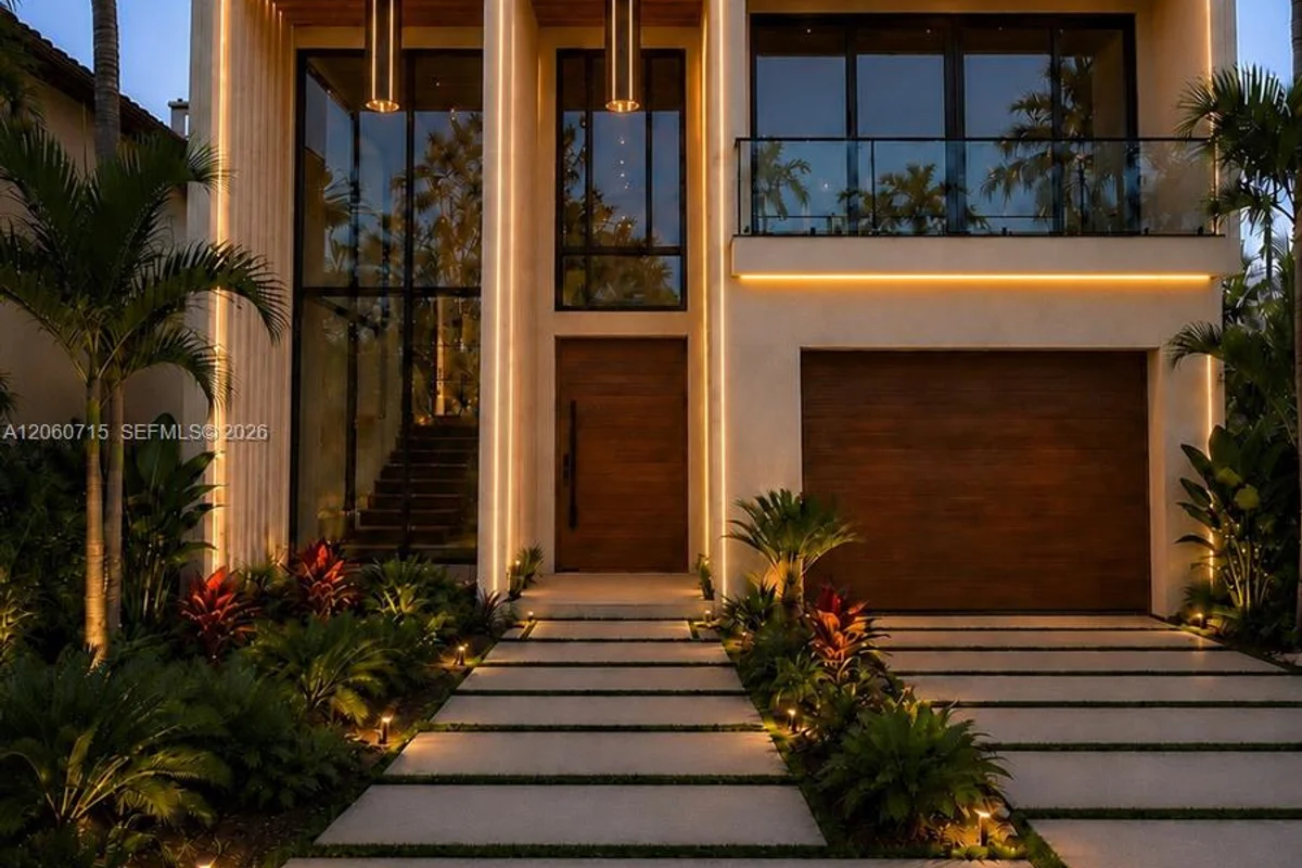433 NE 11th Ave, Fort Lauderdale: photo 1 of 7