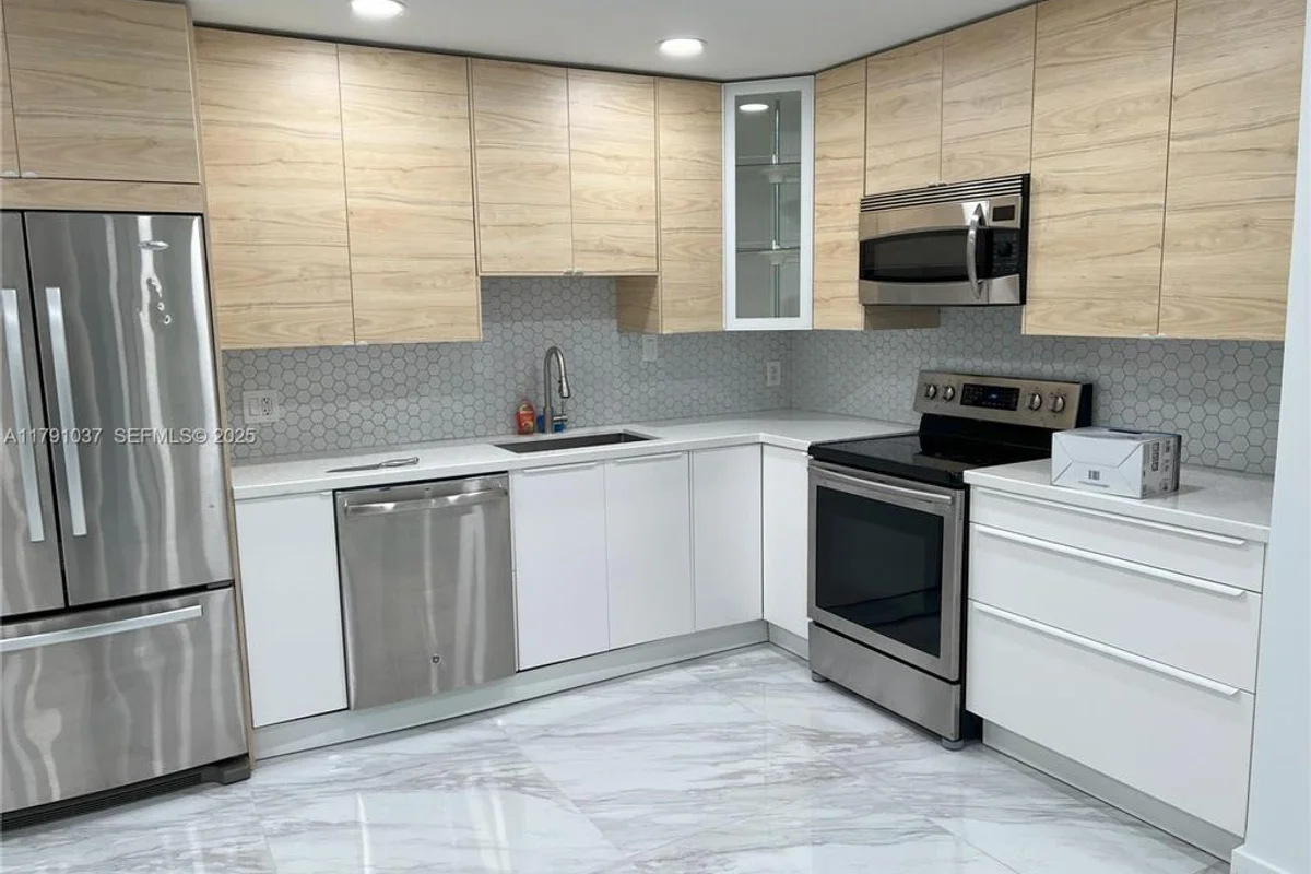 4337 SW 49th St, Dania Beach: photo 1 of 28