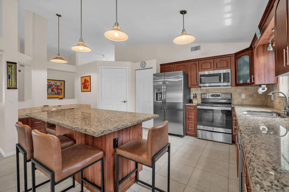 8576 Windy Cir, Boynton Beach: photo 1 of 70