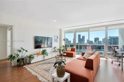 900 Bay Dr #716, Miami Beach: photo 1 of 41