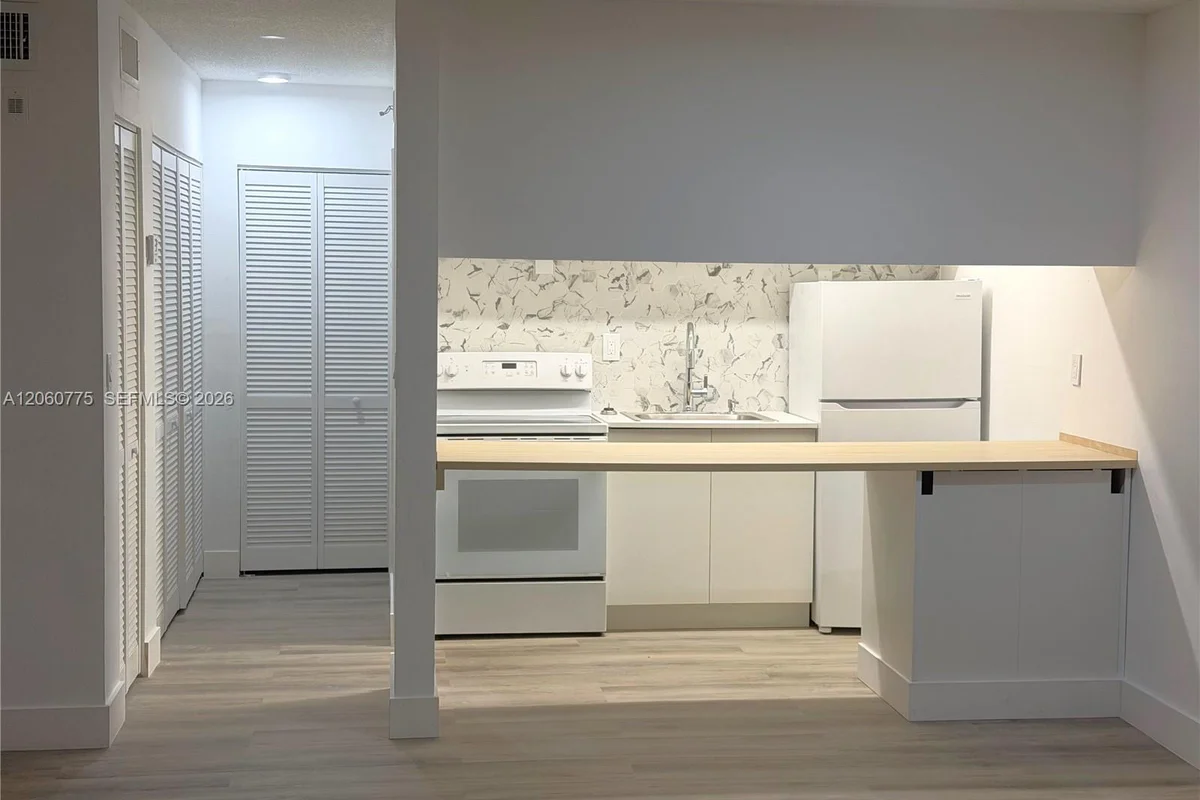 291 NW 177th St #C-120, Miami Gardens: photo 1 of 12