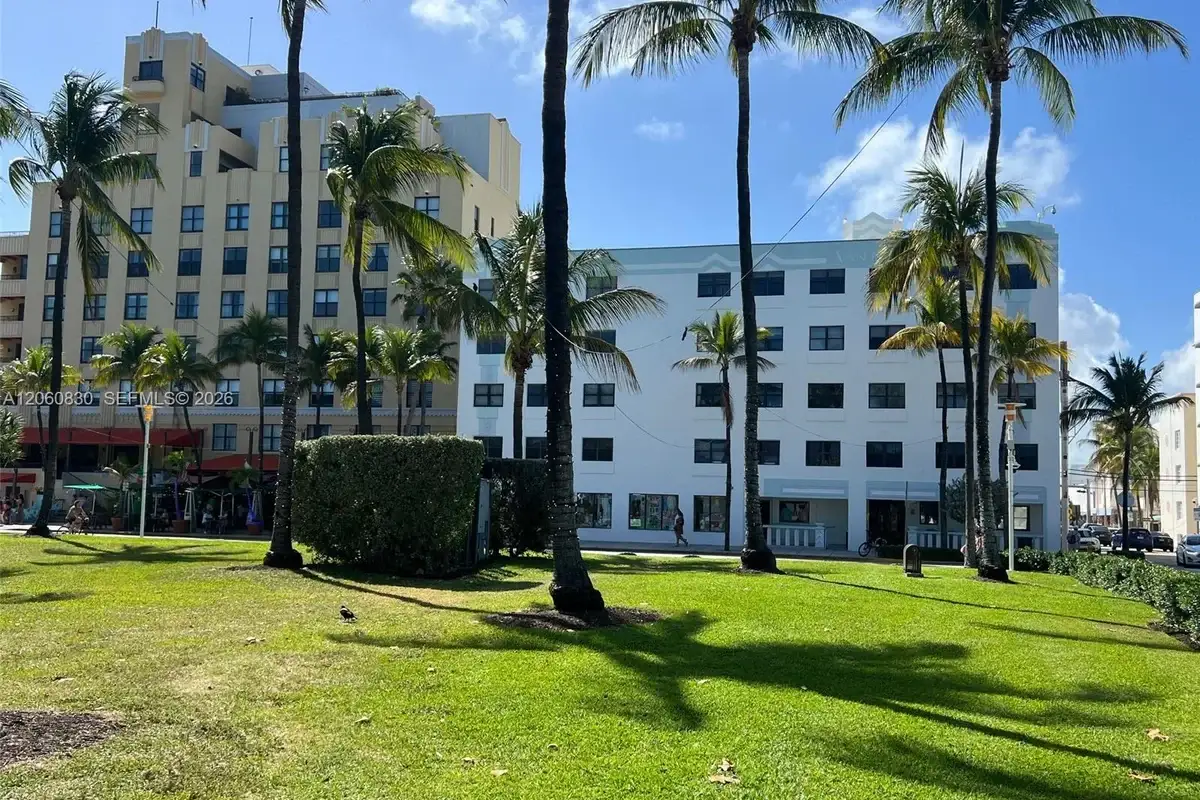1390 Ocean Dr #101, Miami Beach: photo 1 of 45