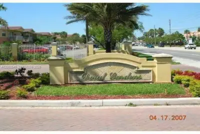 4450 NW 79th Ave #1C, Doral: photo 1 of 9
