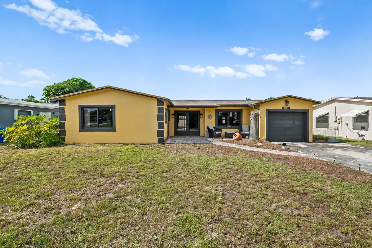 7970 NW 1st Ct, Margate: photo 1 of 35