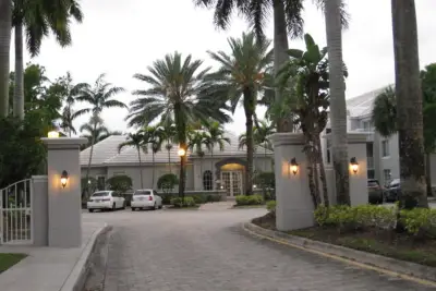 620 SW 111th Ave #103, Pembroke Pines: photo 1 of 12