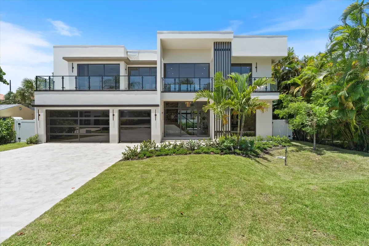13 Eastview Ave, Delray Beach: photo 1 of 36