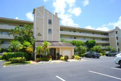 7286 Huntington Ln #306, Delray Beach: photo 1 of 41
