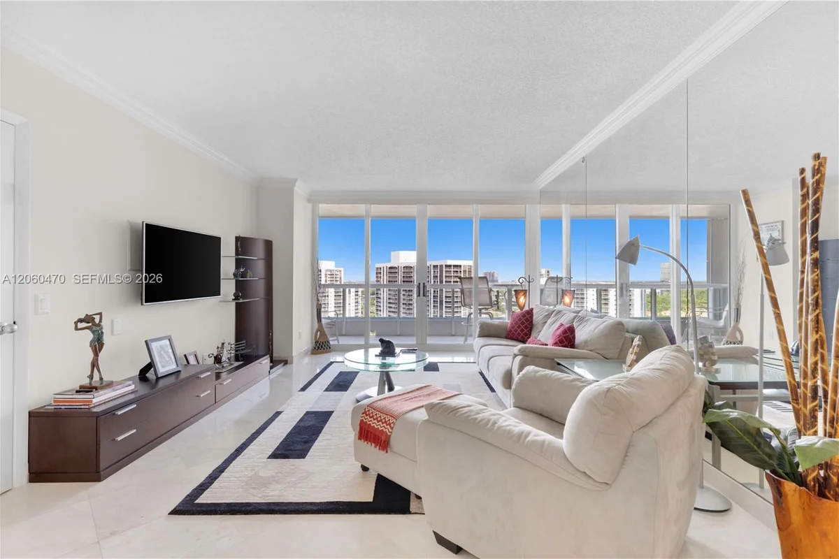 21055 Yacht Club Dr #1804, Aventura: photo 1 of 24
