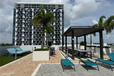 5350 NW 84th Ave #1706, Doral: photo 1 of 46