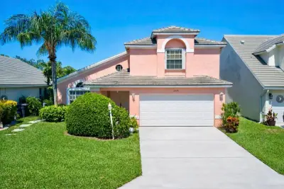 4355 Leicester Ct, West Palm Beach: photo 1 of 32