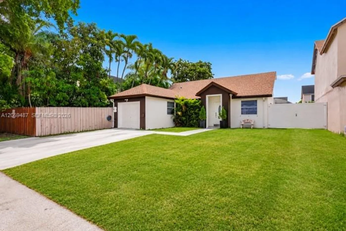 25050 SW 129th Ct, Homestead: photo 1 of 25