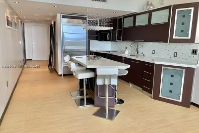 1800 S Ocean Dr #4406, Hallandale Beach: photo 1 of 18