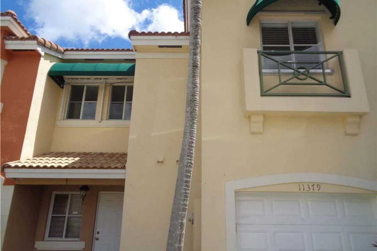 11379 NW 34th Pl, Sunrise: photo 1 of 22