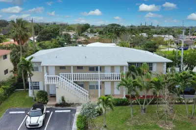 1820 NE 56th St #1-6, Fort Lauderdale: photo 1 of 52