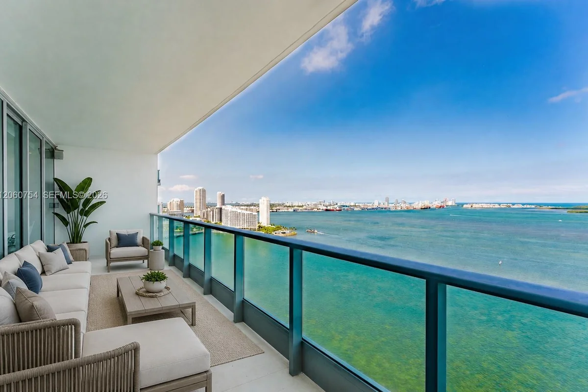1331 Brickell Bay Dr #2805, Miami: photo 1 of 30