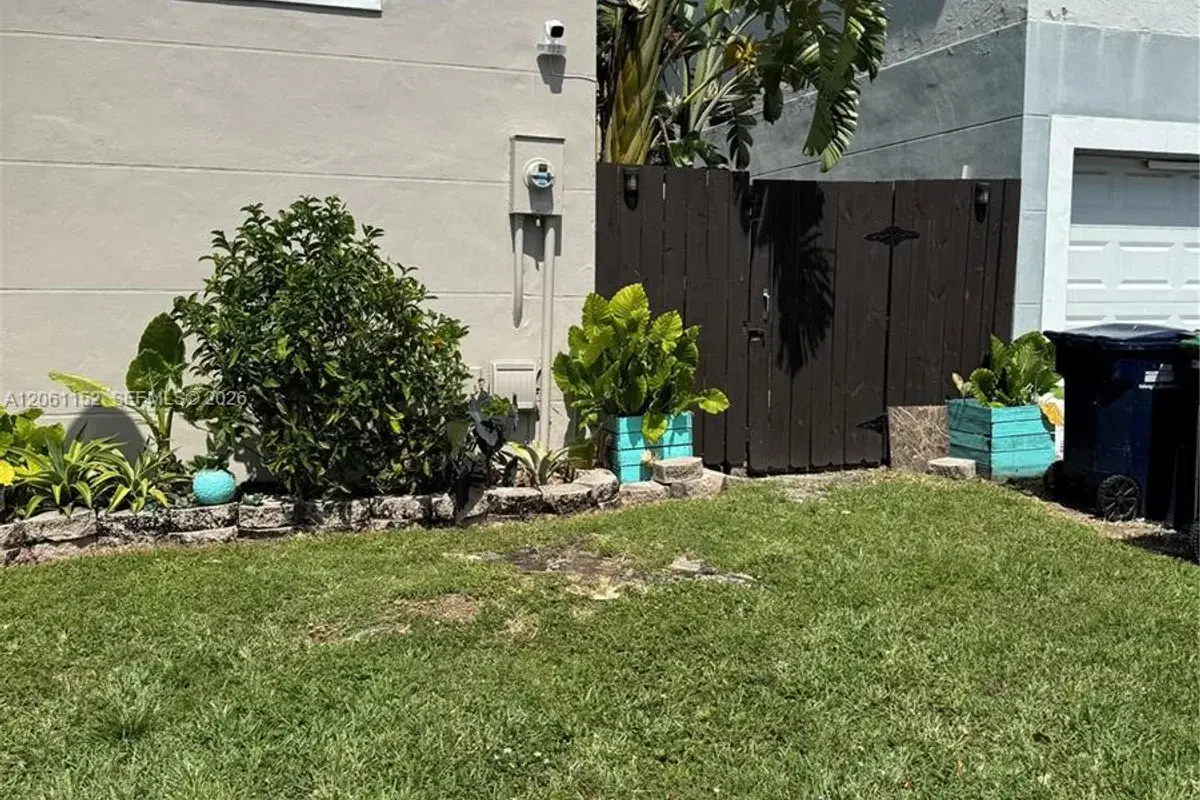 Home in Miami: photo 1 of 9