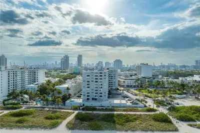 465 Ocean Dr #303, Miami Beach: photo 1 of 27