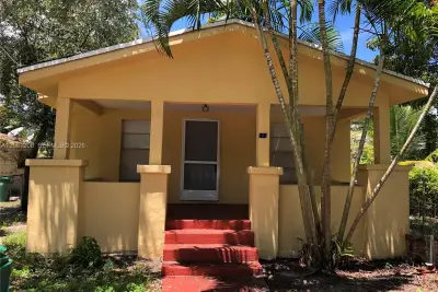 145 NW 32nd St, Miami: photo 1 of 1
