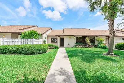 3342 Carambola Cir S, Coconut Creek: photo 1 of 29