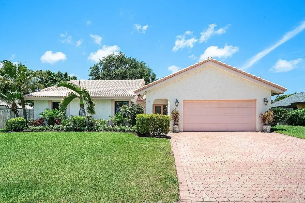 2371 NW 30th Rd, Boca Raton: photo 1 of 37