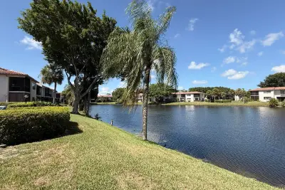 21338 Juego Cir #11g, Boca Raton: photo 1 of 22
