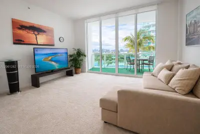 7900 Harbor Island Dr #706, North Bay Village: photo 1 of 35