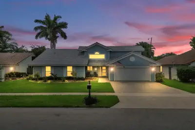 1711 W Oak Knoll Cir, Davie: photo 1 of 43