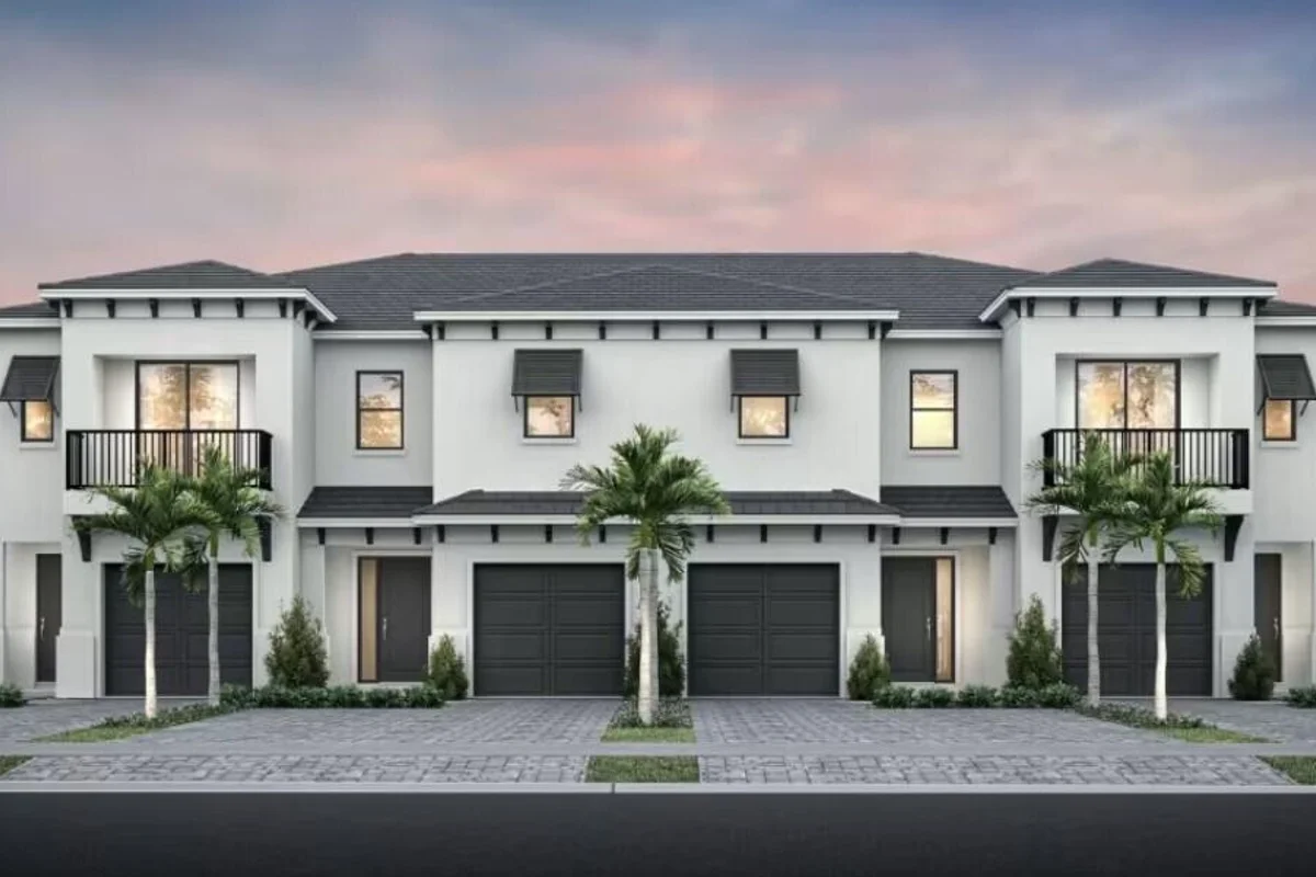 735 Nove Blvd, Margate: photo 1 of 25