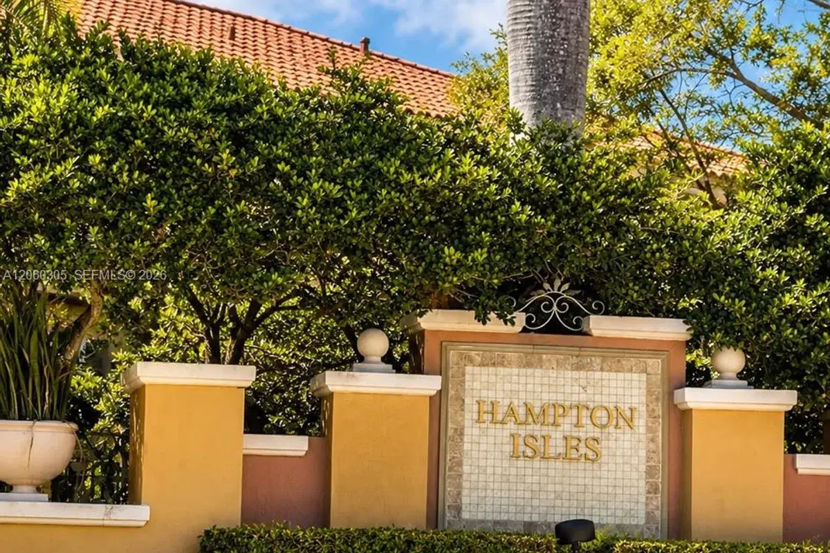 790 SW 107th Ave #301, Pembroke Pines: photo 1 of 23