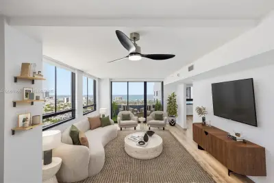 1330 W Ave #3007, Miami Beach: photo 1 of 25