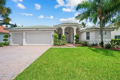 11727 Paradise Cove Ln, Wellington: photo 1 of 35