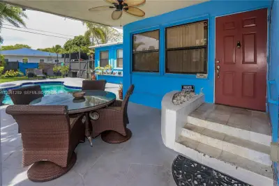 706 S 19th Ave, Hollywood: photo 1 of 40