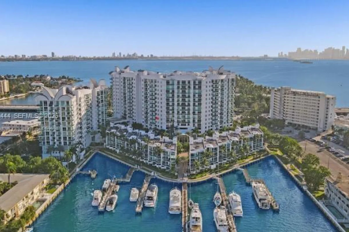 7910 W Harbor Island Dr #708, North Bay Village: photo 1 of 23