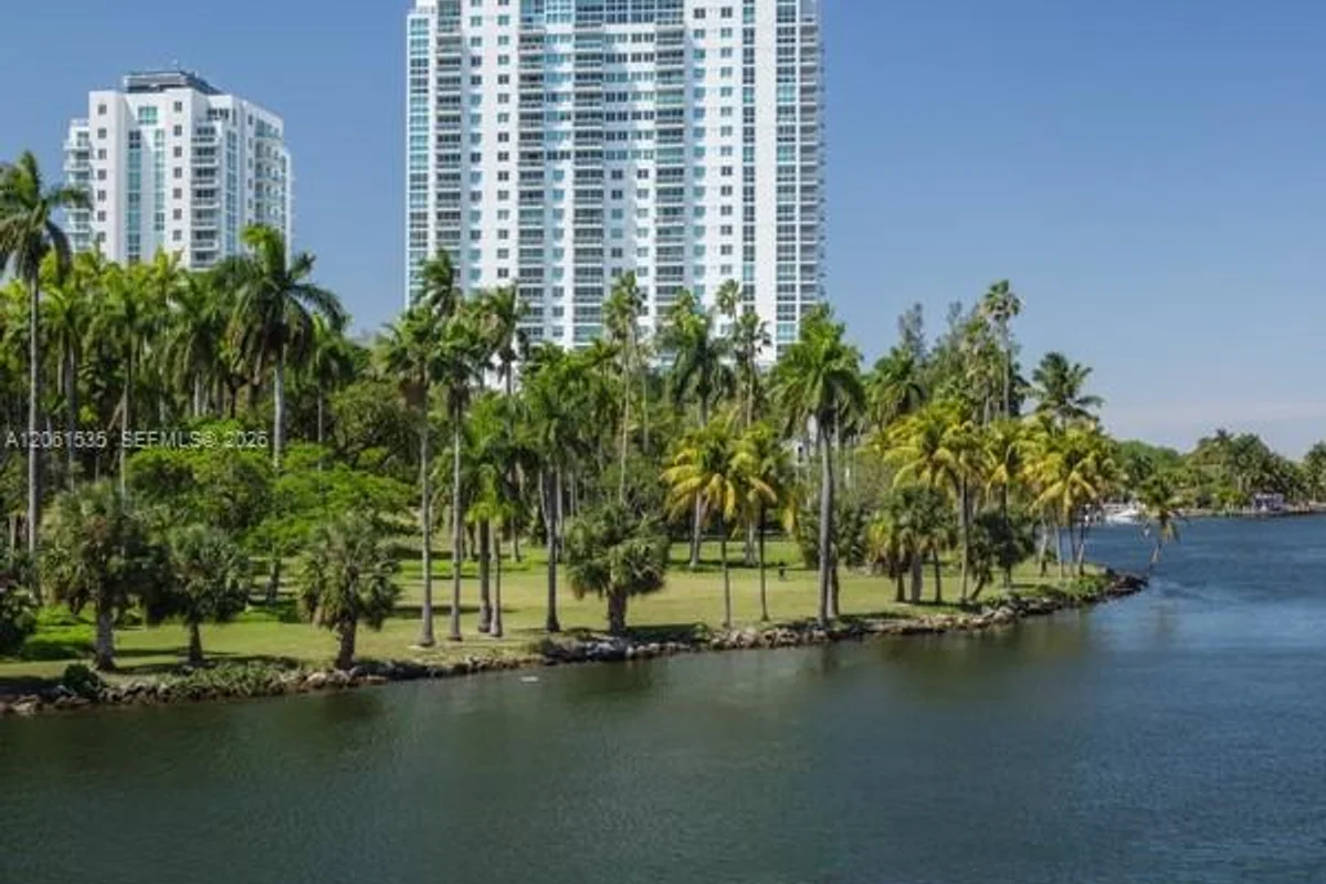 1861 S River Dr #212, Miami: photo 1 of 19
