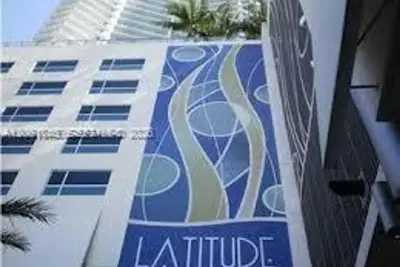 185 SW 7th St #1514, Miami: photo 1 of 14