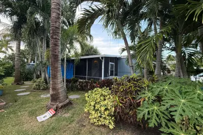 2207 NW 14th Ave #lot 528, Boynton Beach: photo 1 of 17