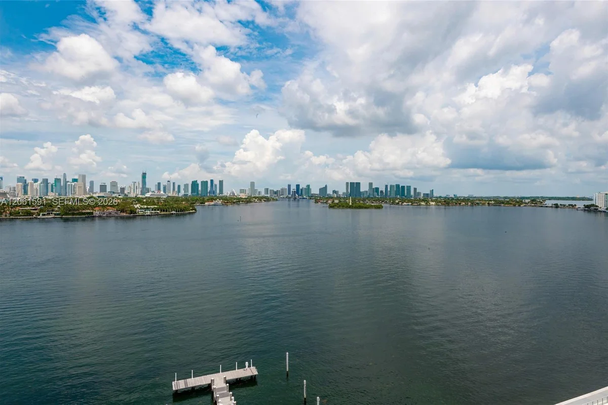 1000 West Ave #1220, Miami Beach: photo 1 of 22