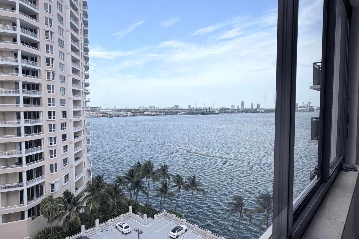 540 Brickell Key Dr #1224, Miami: photo 1 of 24