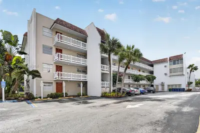 3531 Inverrary Dr #101, Lauderhill: photo 1 of 14