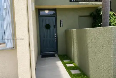 9568 SW 1st Ct #7-F, Coral Springs: photo 1 of 22