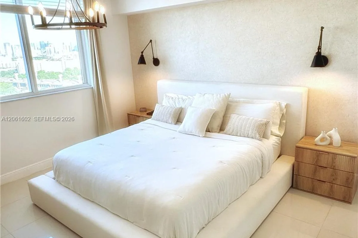 1861 S River Dr #2609, Miami: photo 1 of 35