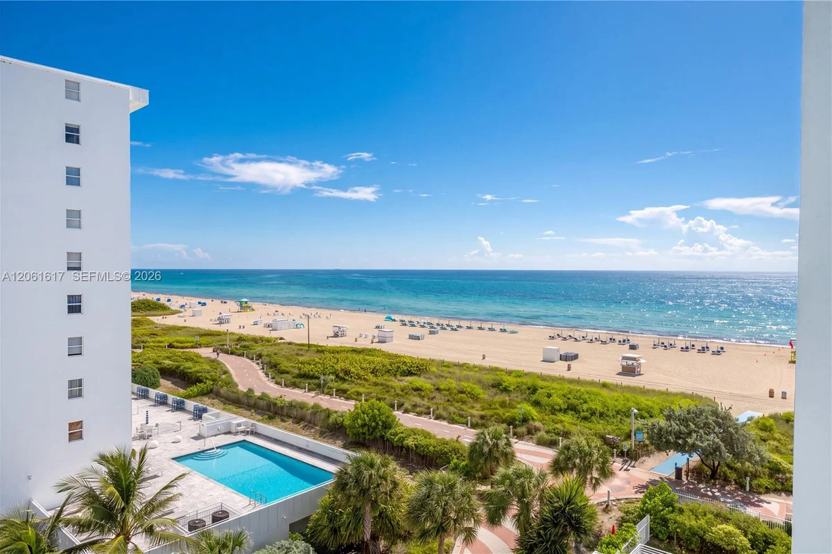 345 Ocean Dr #718, Miami Beach: photo 1 of 24