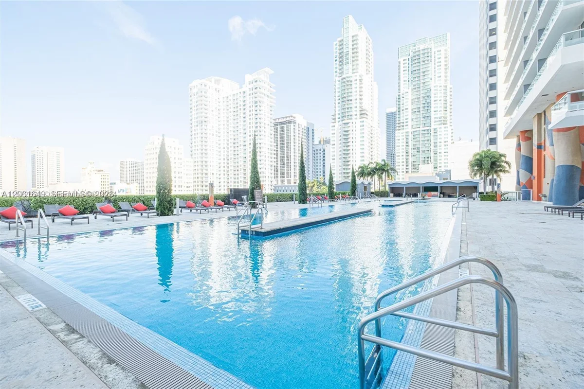 50 Biscayne Blvd #508, Miami: photo 1 of 25