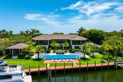 641 Leucadendra Dr, Coral Gables: photo 1 of 64