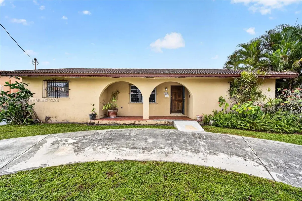 430 SE 7th Ave, Hialeah: photo 1 of 38